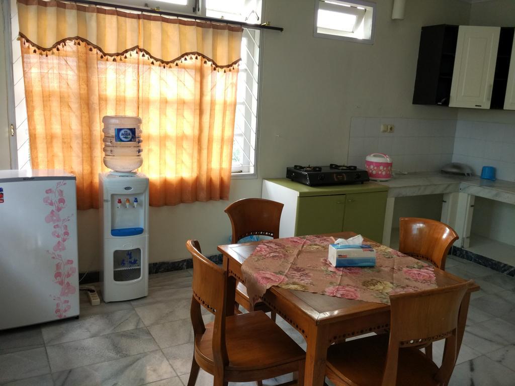 Villa Sabrina Bumi Ciherang Panjaweujan Екстериор снимка