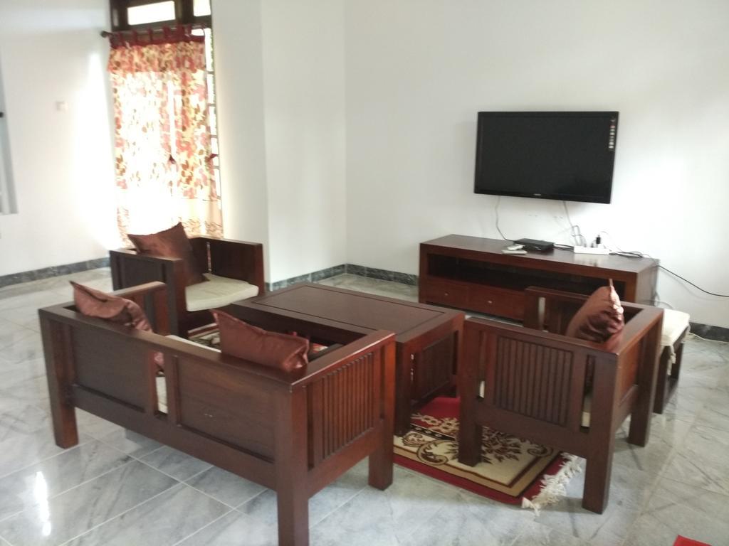 Villa Sabrina Bumi Ciherang Panjaweujan Екстериор снимка