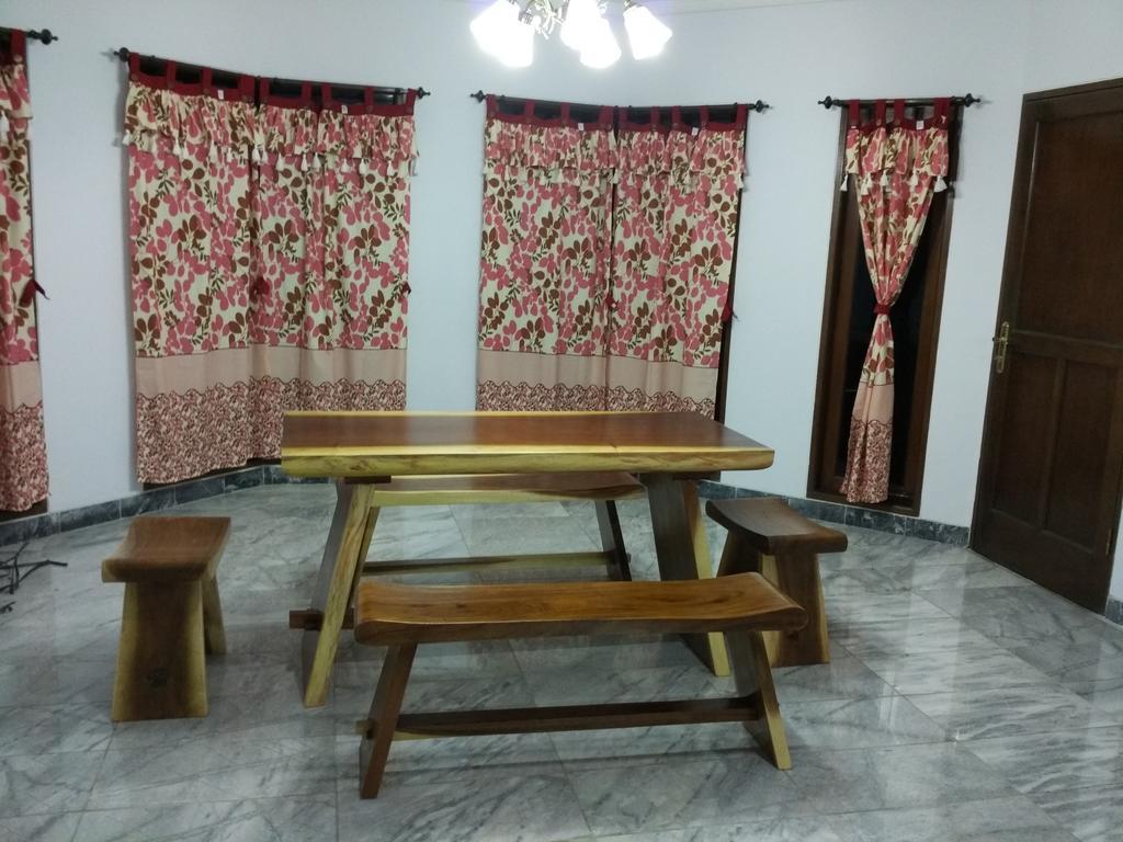 Villa Sabrina Bumi Ciherang Panjaweujan Екстериор снимка